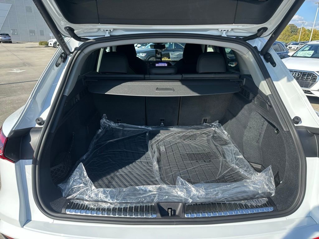 New 2025 Audi Q5 Premium Plus image 23