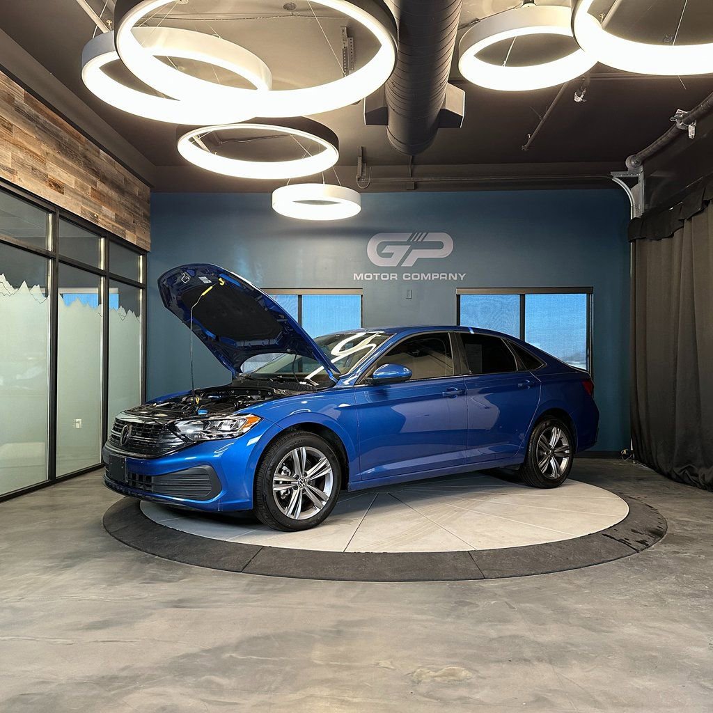 Used 2024 Volkswagen Jetta SE image 24