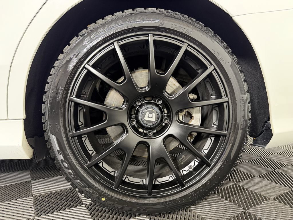 Used 2015 Mercedes-Benz C 300 4MATIC Sedan image 48