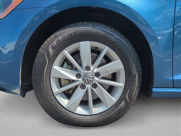 Used 2016 Volkswagen Golf S FWD image 29