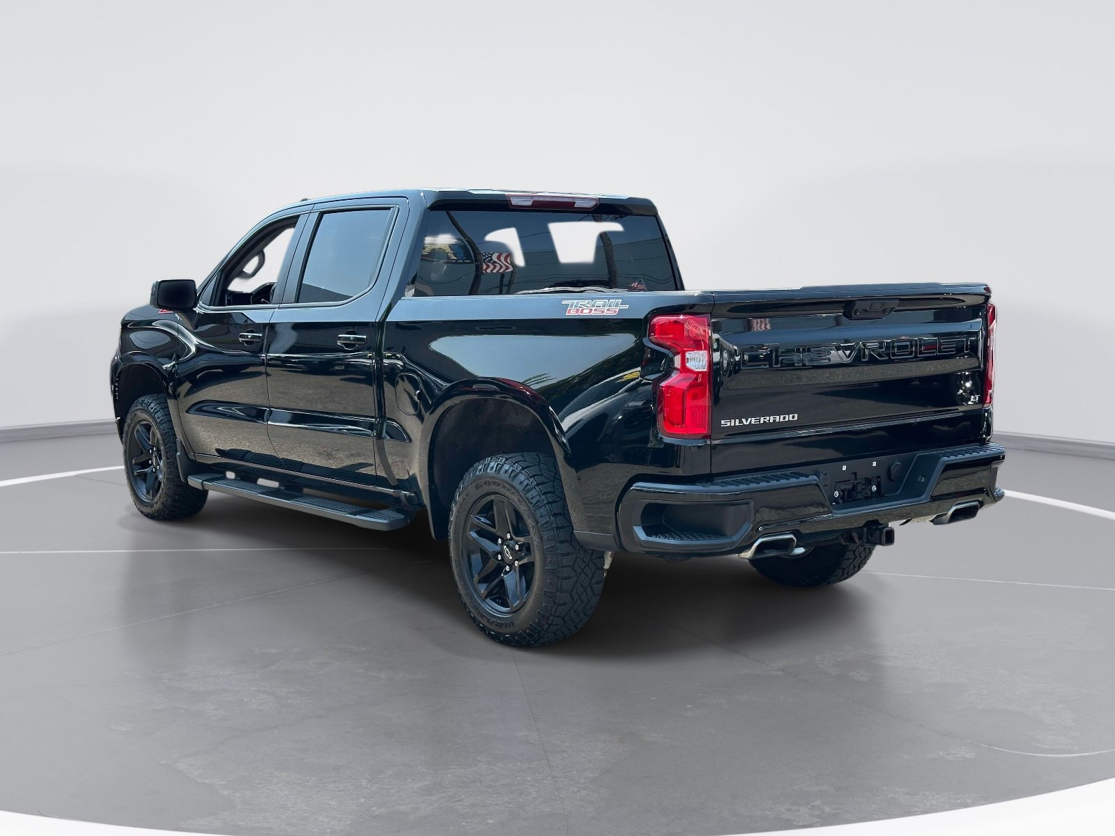 Used 2022 Chevrolet Silverado 1500 LT Trail Boss w/ Protection Package AWD/4WD image 7