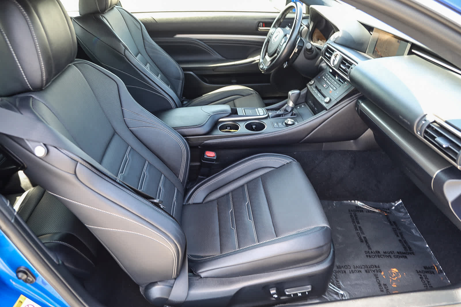 Used 2016 Lexus RC 200t RWD image 17