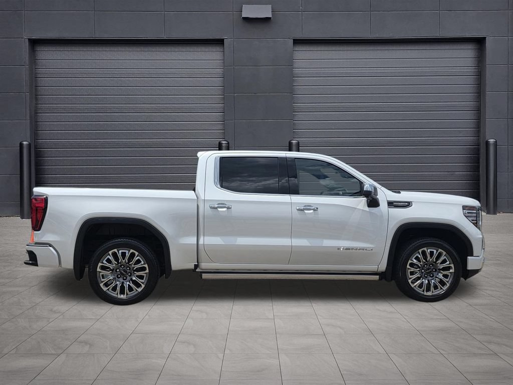 Used 2024 GMC Sierra 1500 Denali Ultimate AWD/4WD image 4