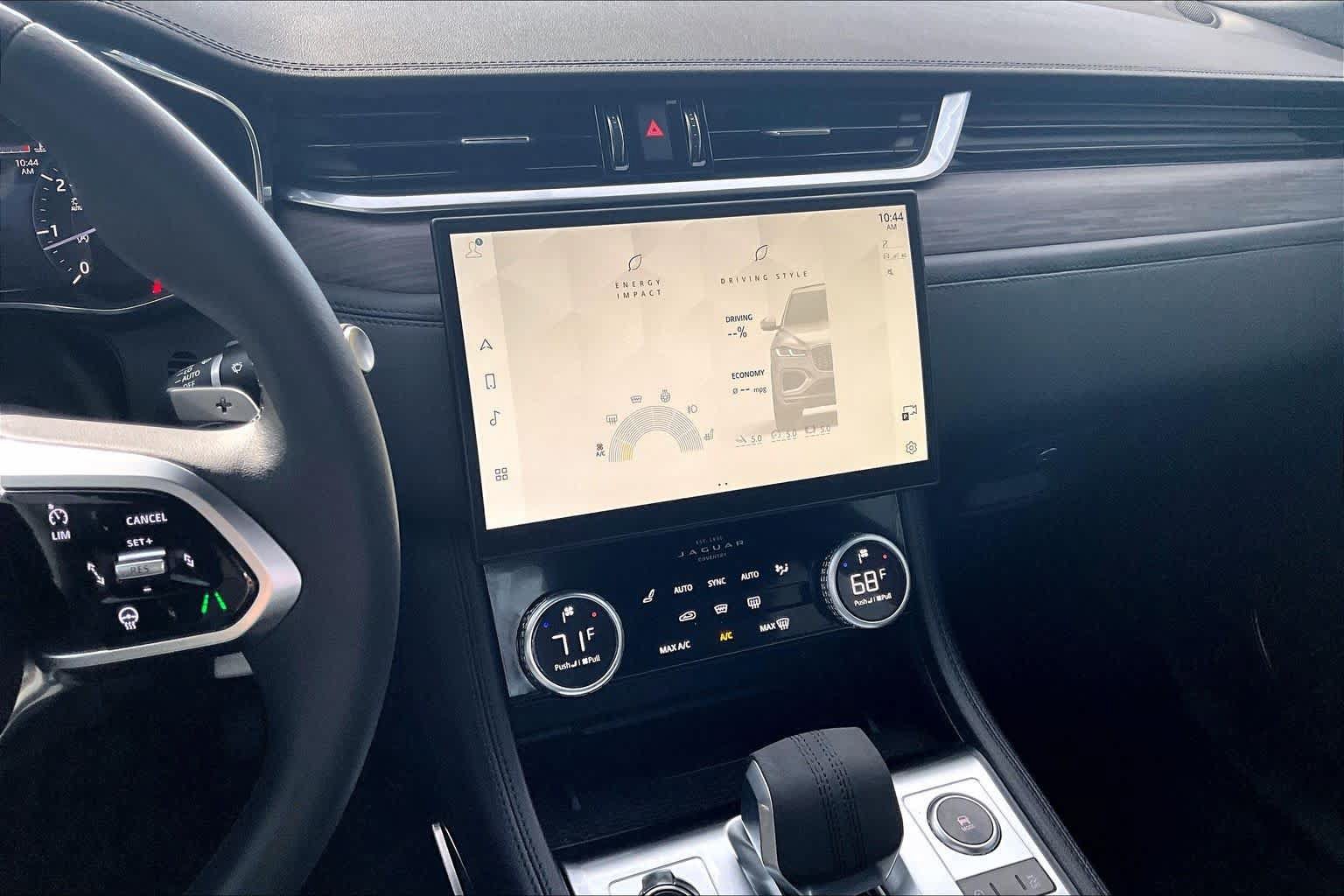 Used 2023 Jaguar F-PACE S AWD/4WD image 7