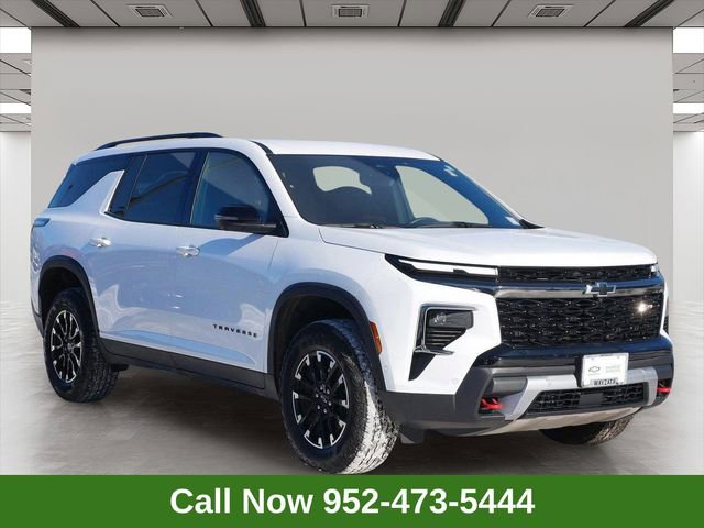 Used 2024 Chevrolet Traverse Z71 w/ Enhanced Driving Package image 1