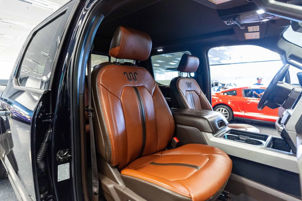 Used 2022 Ford F450 King Ranch w/ King Ranch Ultimate Package AWD/4WD image 19