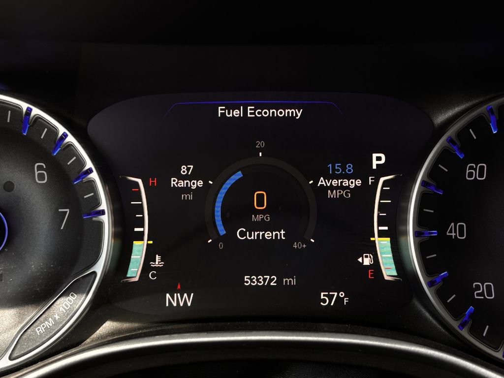 Used 2024 Chrysler Pacifica Touring-L image 16