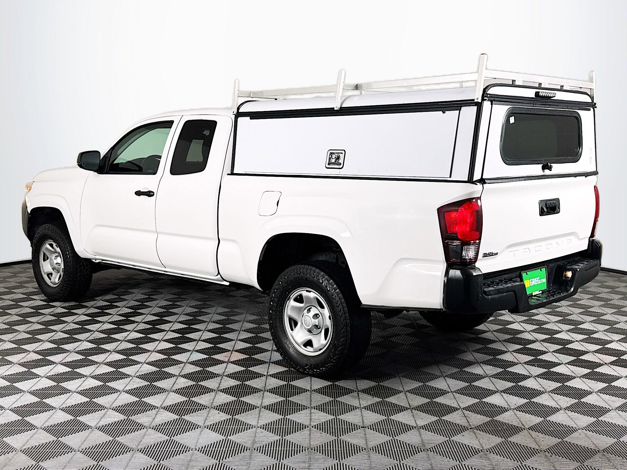 Used 2021 Toyota Tacoma SR image 6