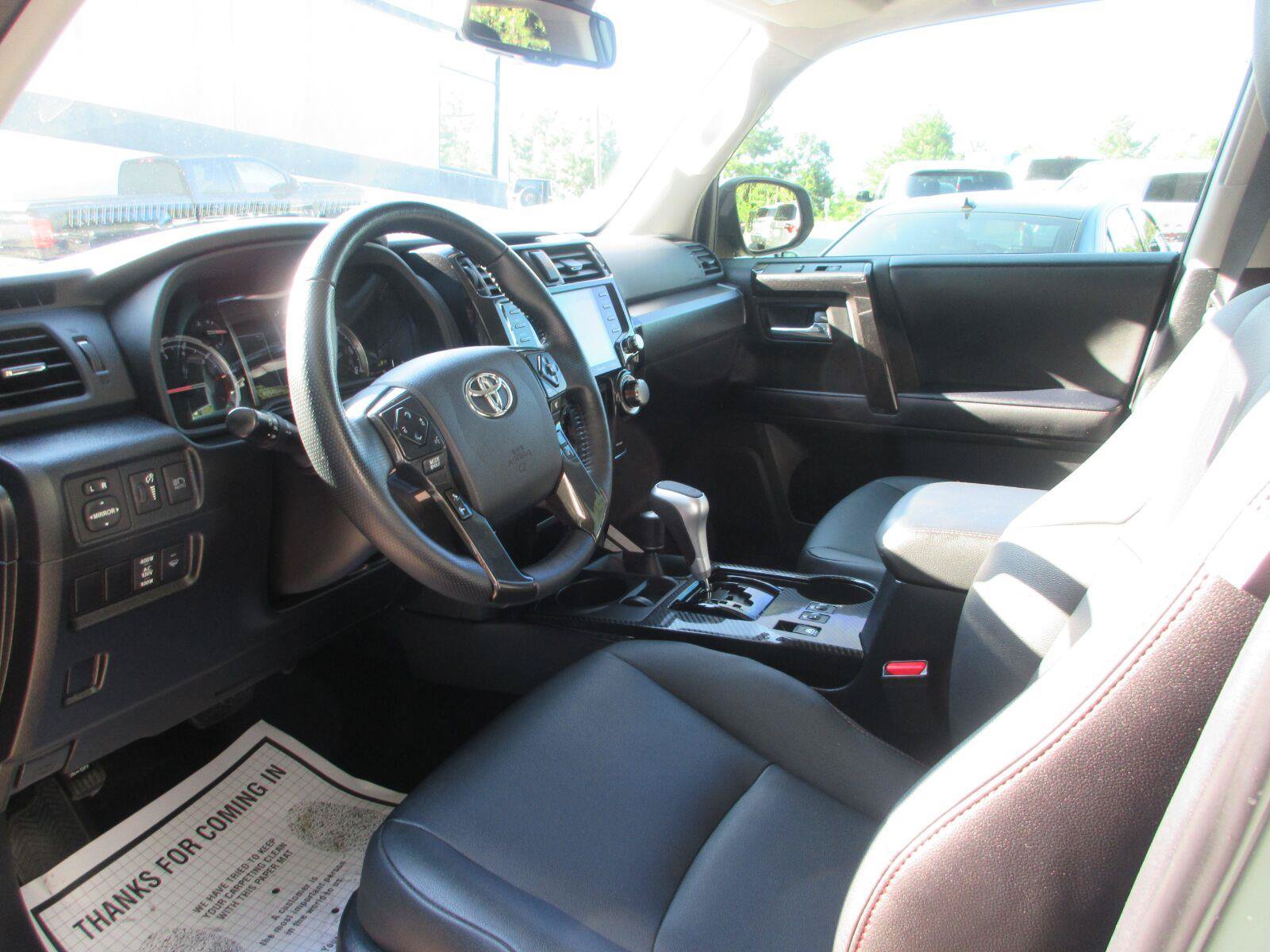 Used 2023 Toyota 4Runner TRD Off-Road Premium w/ Moonroof Package AWD/4WD image 10