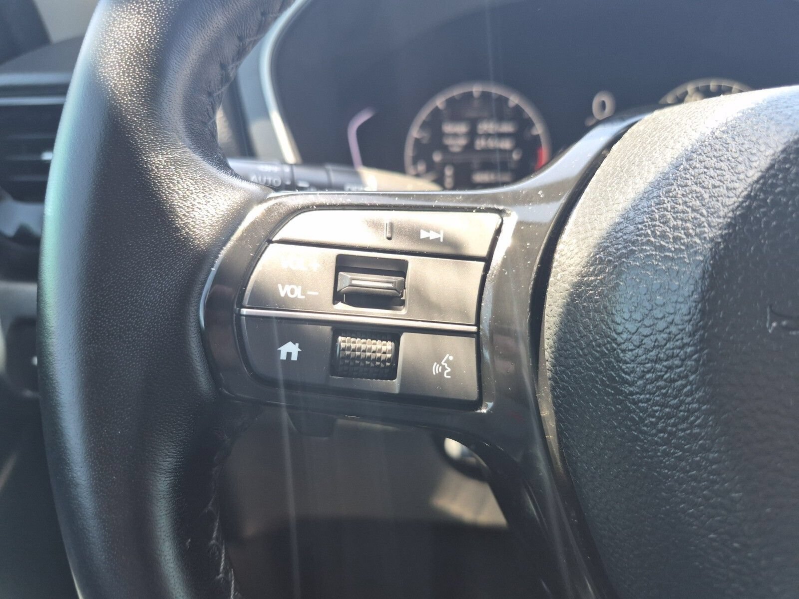 Certified 2025 Honda Pilot EX-L image 25