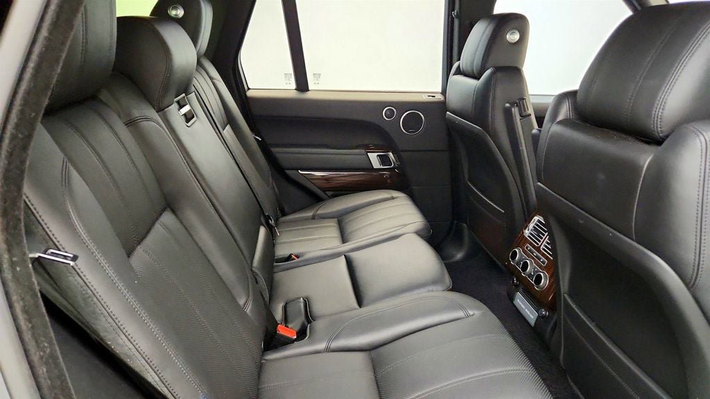Used 2017 Land Rover Range Rover HSE AWD/4WD image 21
