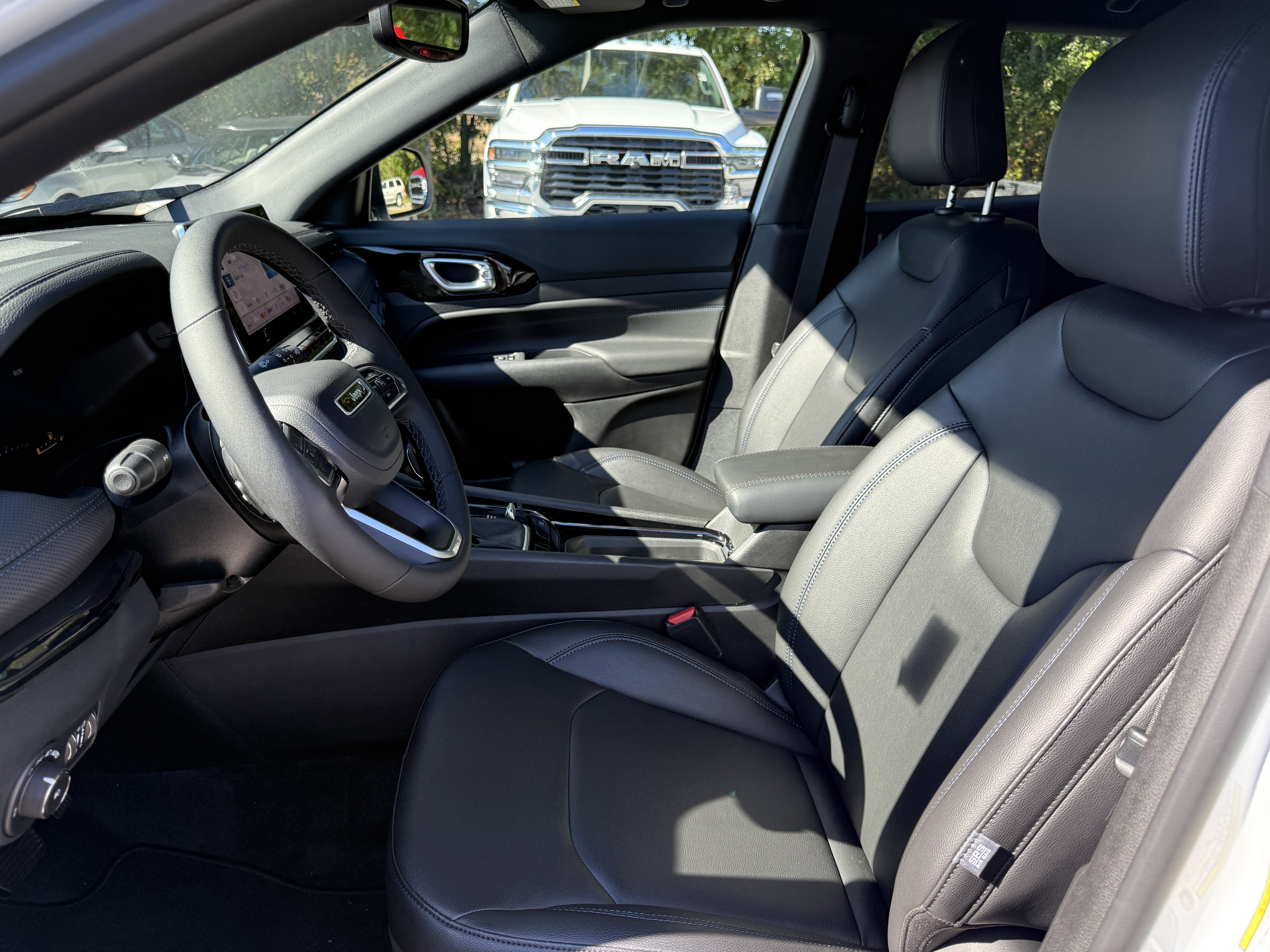 New 2026 Jeep Compass Limited image 16