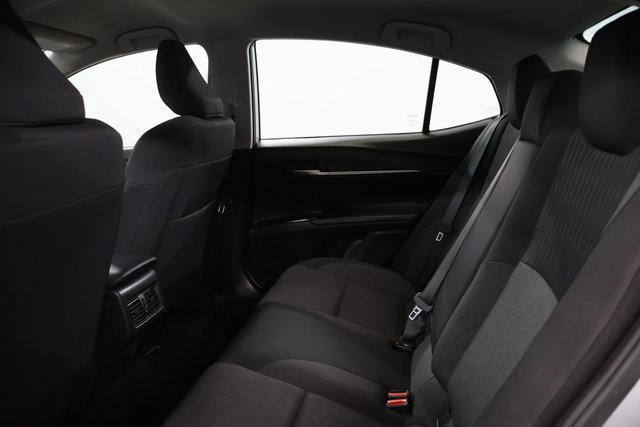 Used 2025 Toyota Camry LE FWD image 30