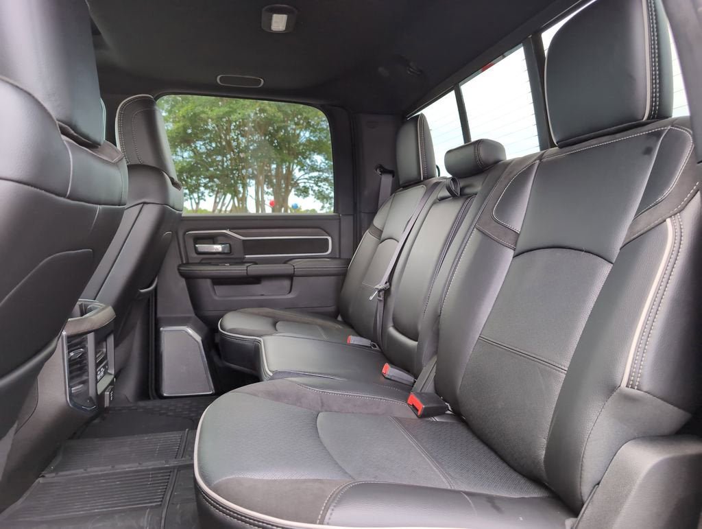 Used 2025 RAM 2500 Laramie AWD/4WD image 33