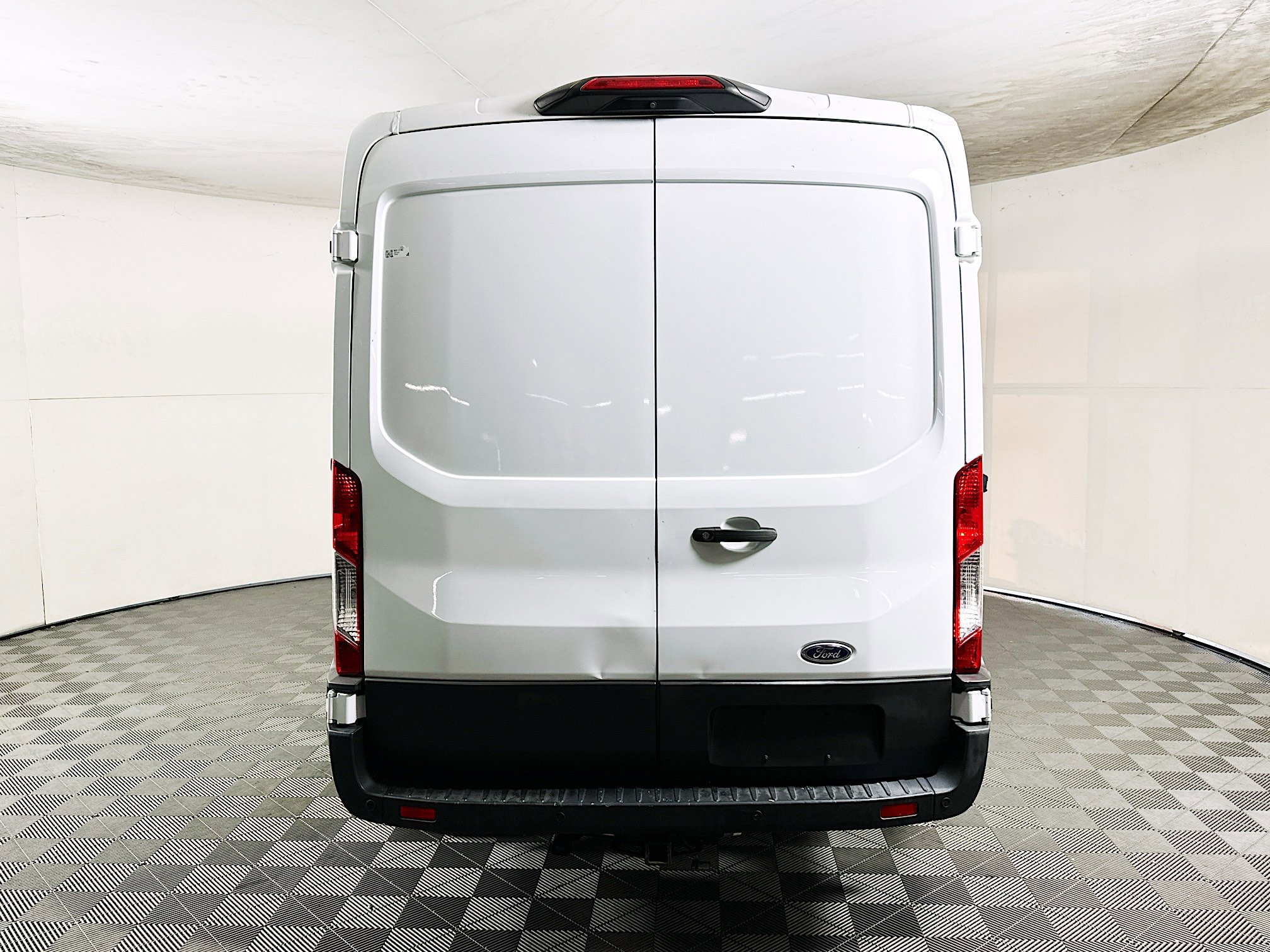 Used 2022 Ford Transit 150 Medium Roof image 4