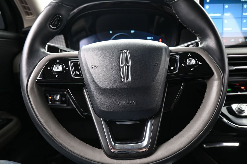 Used 2023 Lincoln Corsair Reserve AWD/4WD image 27