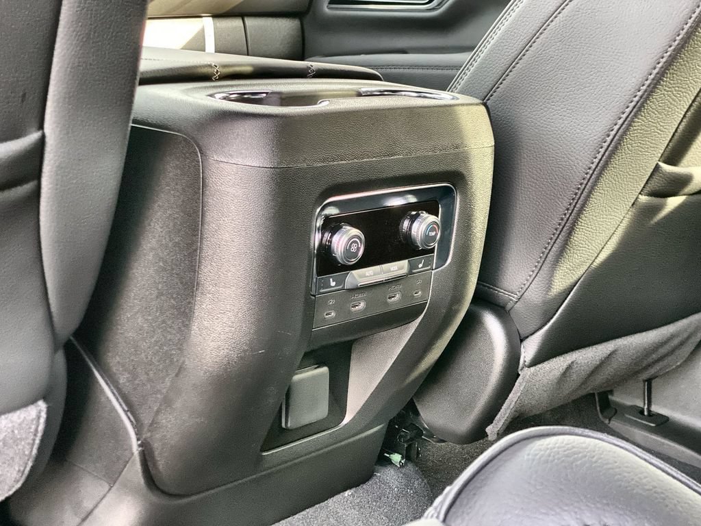 Certified 2026 GMC Yukon XL Denali w/ Advanced Technology Package AWD/4WD image 38