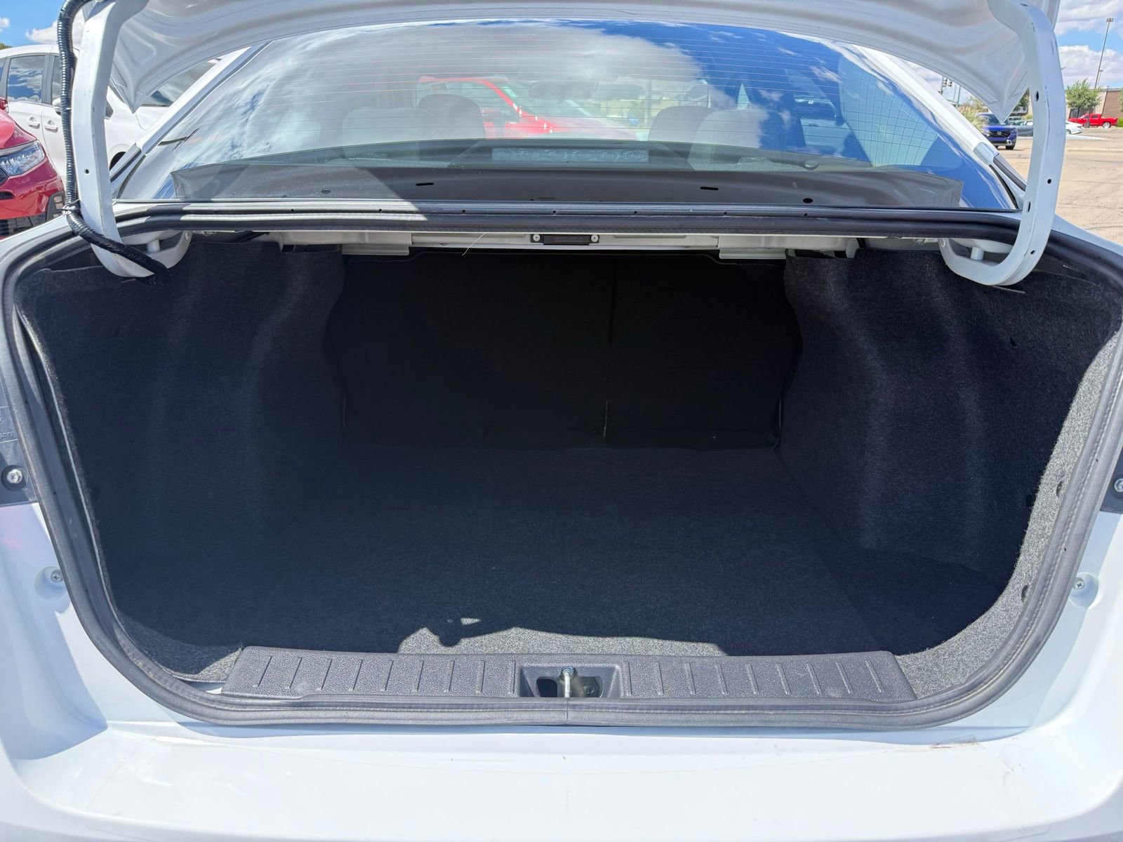 Used 2020 Nissan Versa S image 36