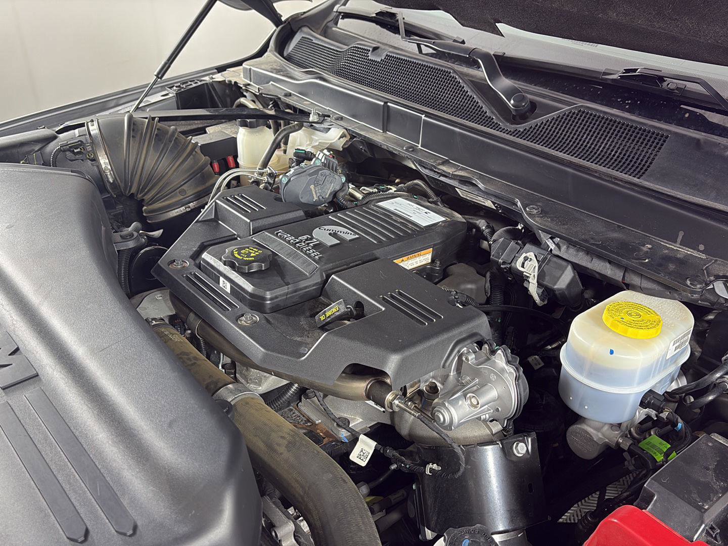 Used 2022 RAM 2500 Laramie AWD/4WD image 16