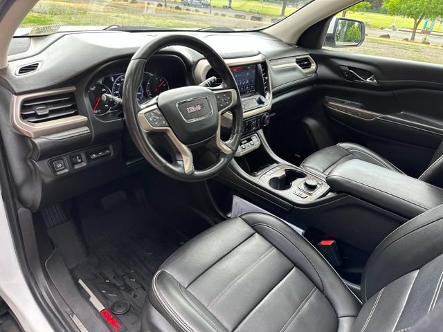 Used 2021 GMC Acadia Denali w/ Denali Ultimate Package AWD/4WD image 13