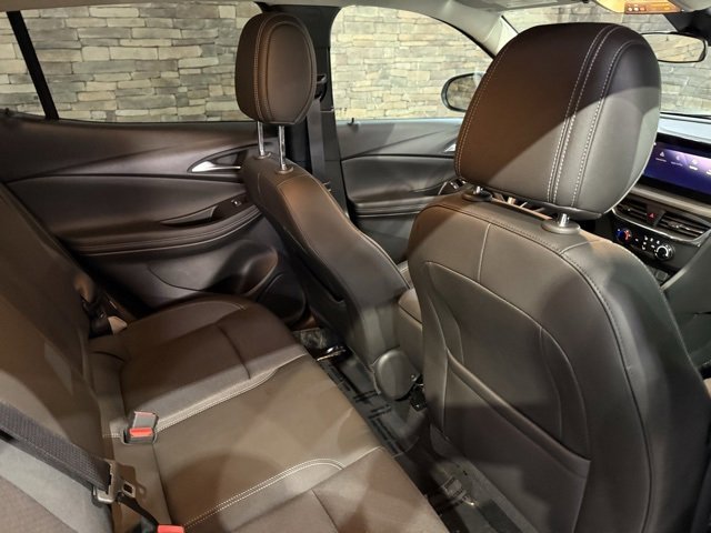 Used 2025 Buick Encore GX Preferred image 32