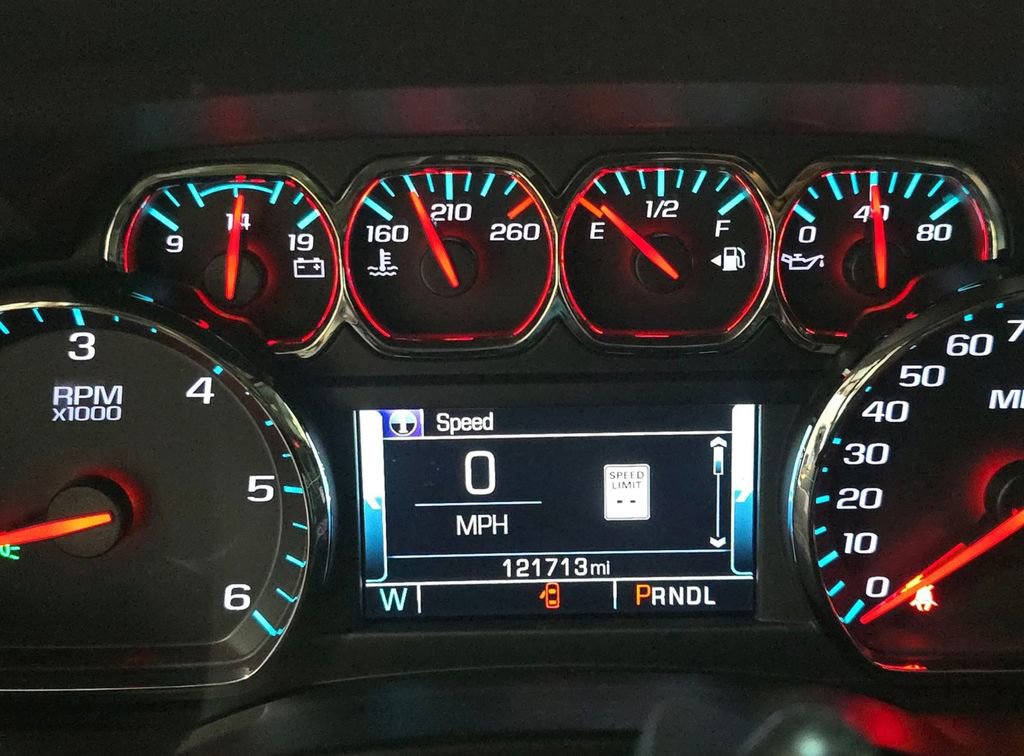 Used 2019 Chevrolet Suburban LT image 5
