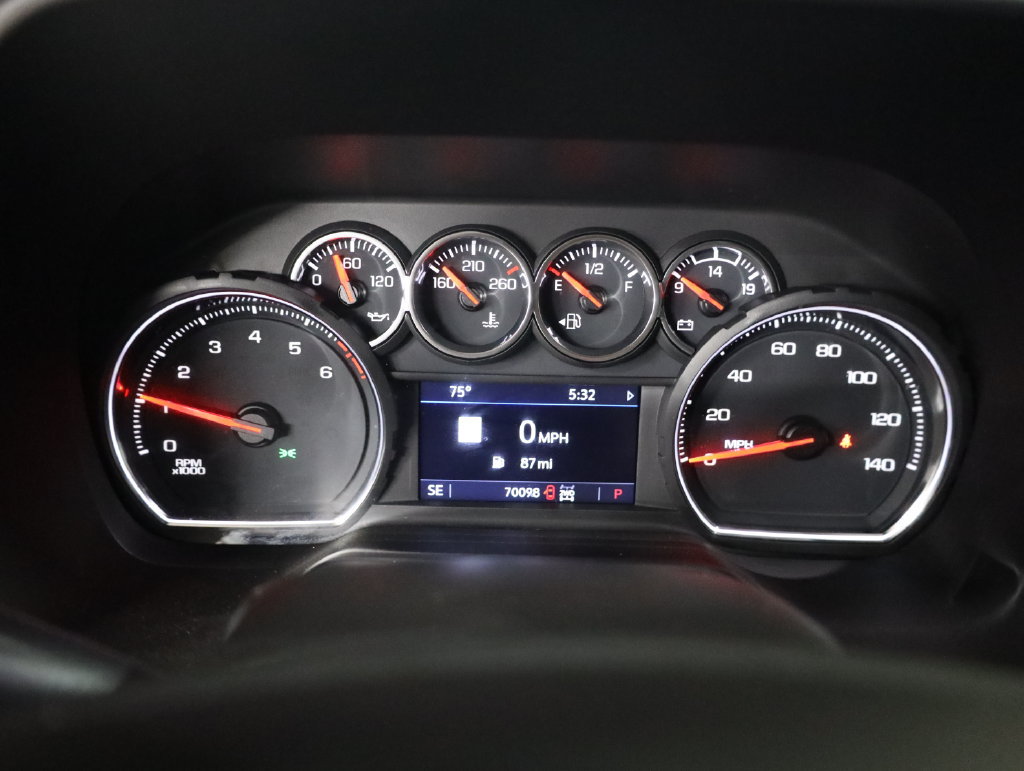 Used 2021 Chevrolet Tahoe RST w/ Luxury Package AWD/4WD image 22