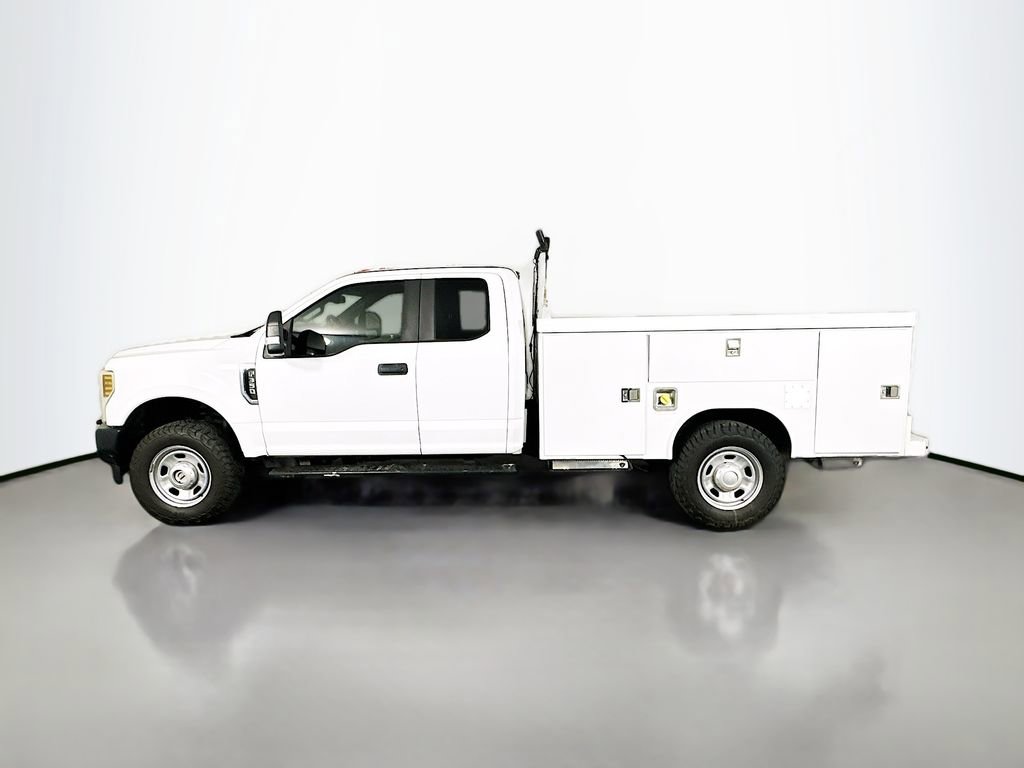 Used 2019 Ford F350 XL w/ Power Equipment Group image 4