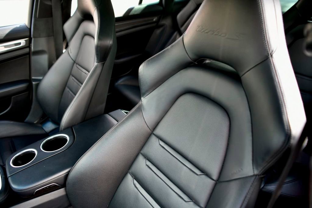 Used 2018 Porsche Panamera Turbo S image 34