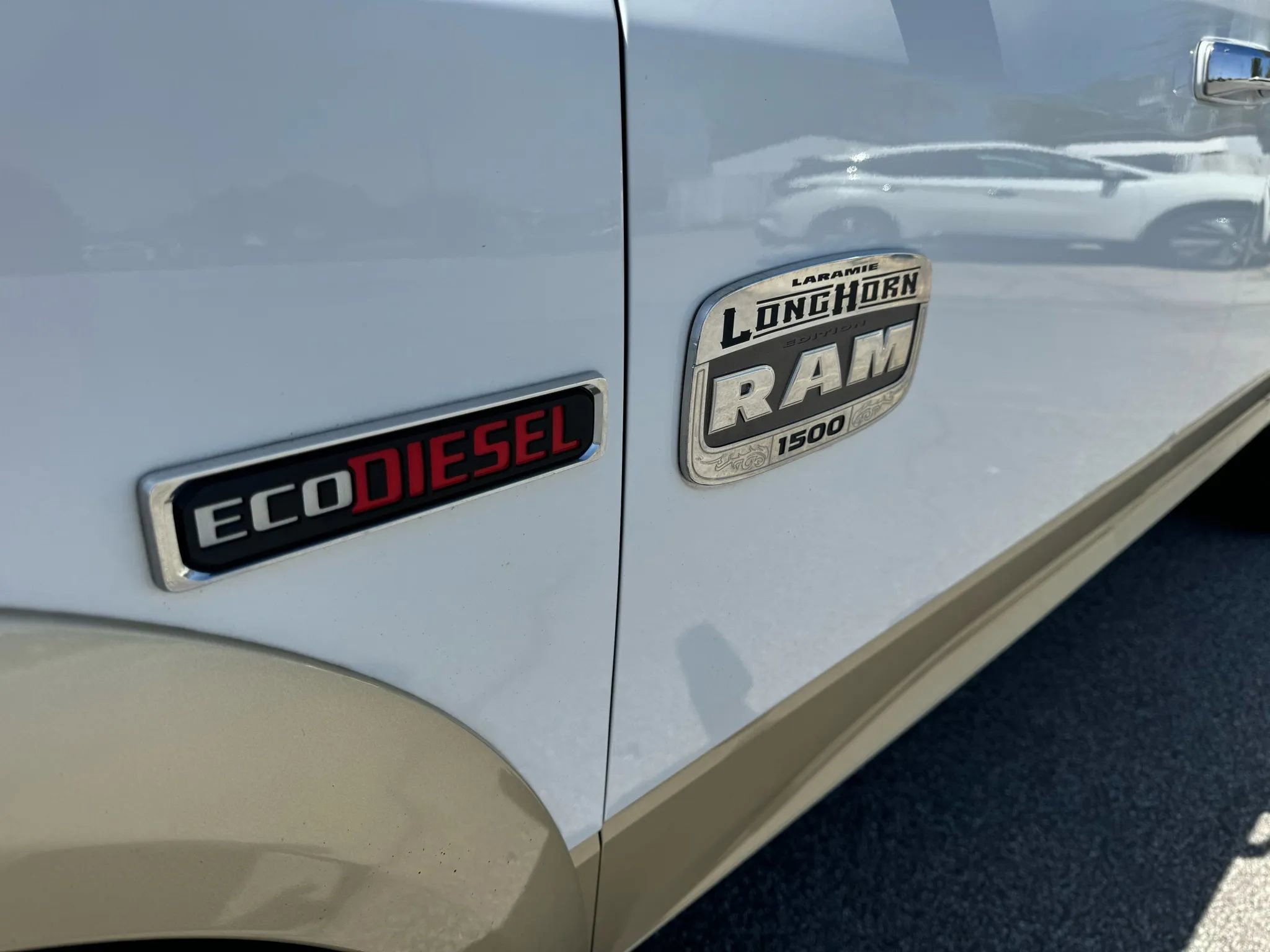 Used 2014 RAM 1500 Laramie Longhorn w/ Convenience Group image 18