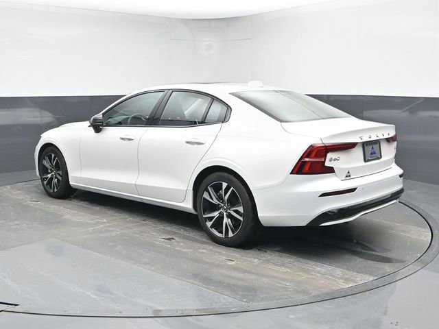 Used 2025 Volvo S60 B5 Core image 6