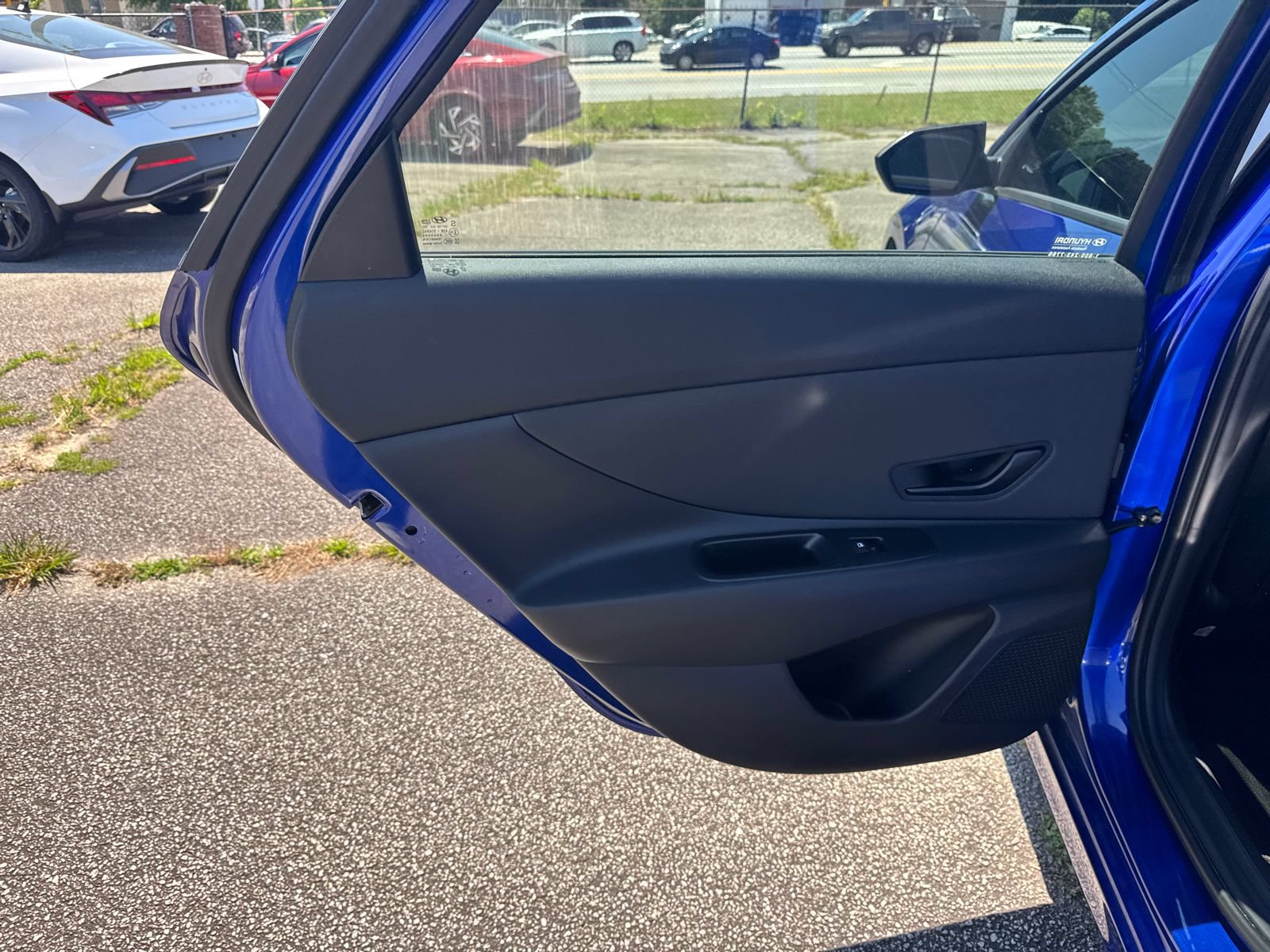 Used 2025 Hyundai Elantra Sport FWD image 21