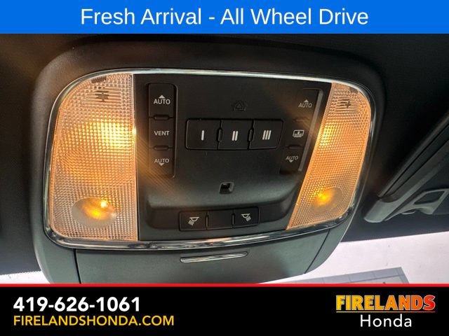Used 2017 Chrysler 300 S w/ 300S Premium Group AWD/4WD image 29