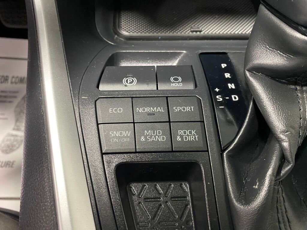 Used 2019 Toyota RAV4 XLE image 13