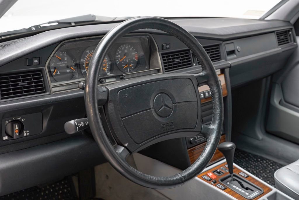 Used 1991 Mercedes-Benz 190 E 2.6 image 19