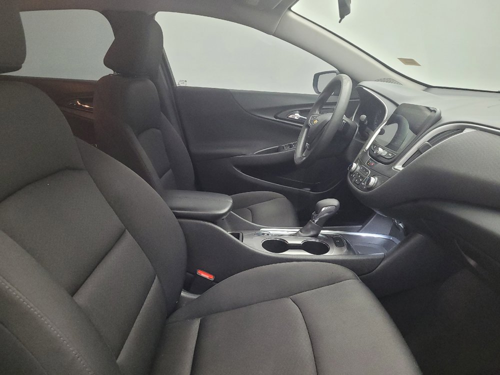 Used 2022 Chevrolet Malibu LT FWD image 21