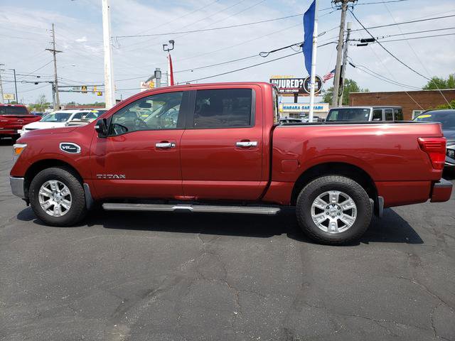 Used 2017 Nissan Titan SV AWD/4WD video 4