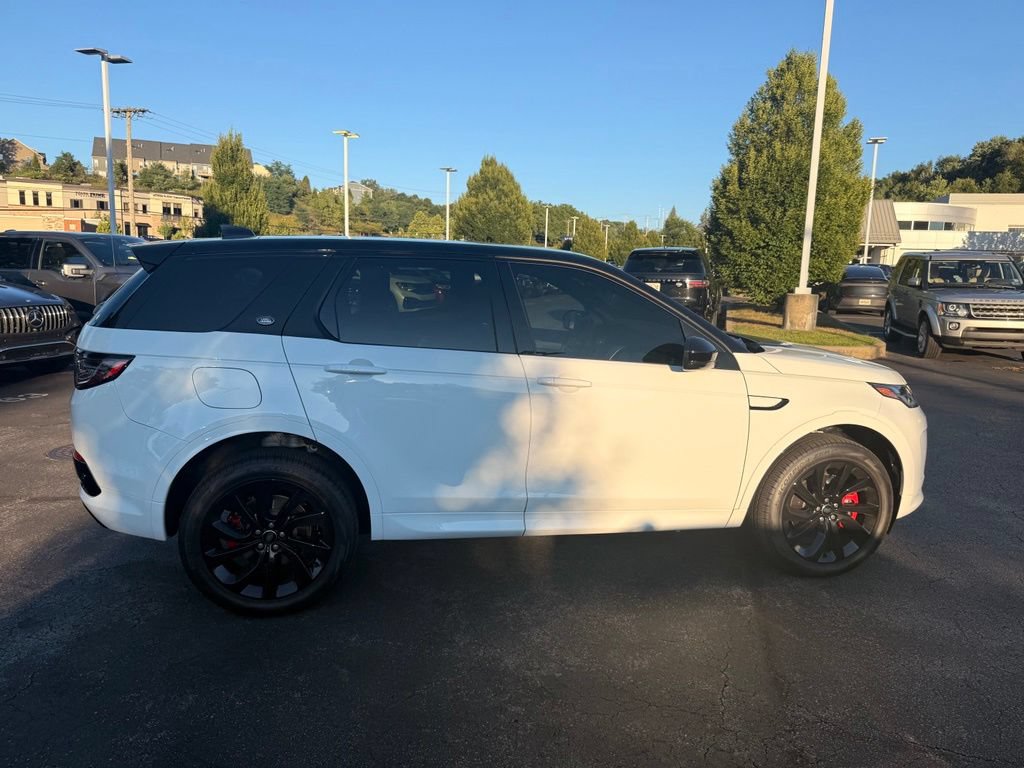 Used 2023 Land Rover Discovery Sport SE R-Dynamic AWD/4WD image 6