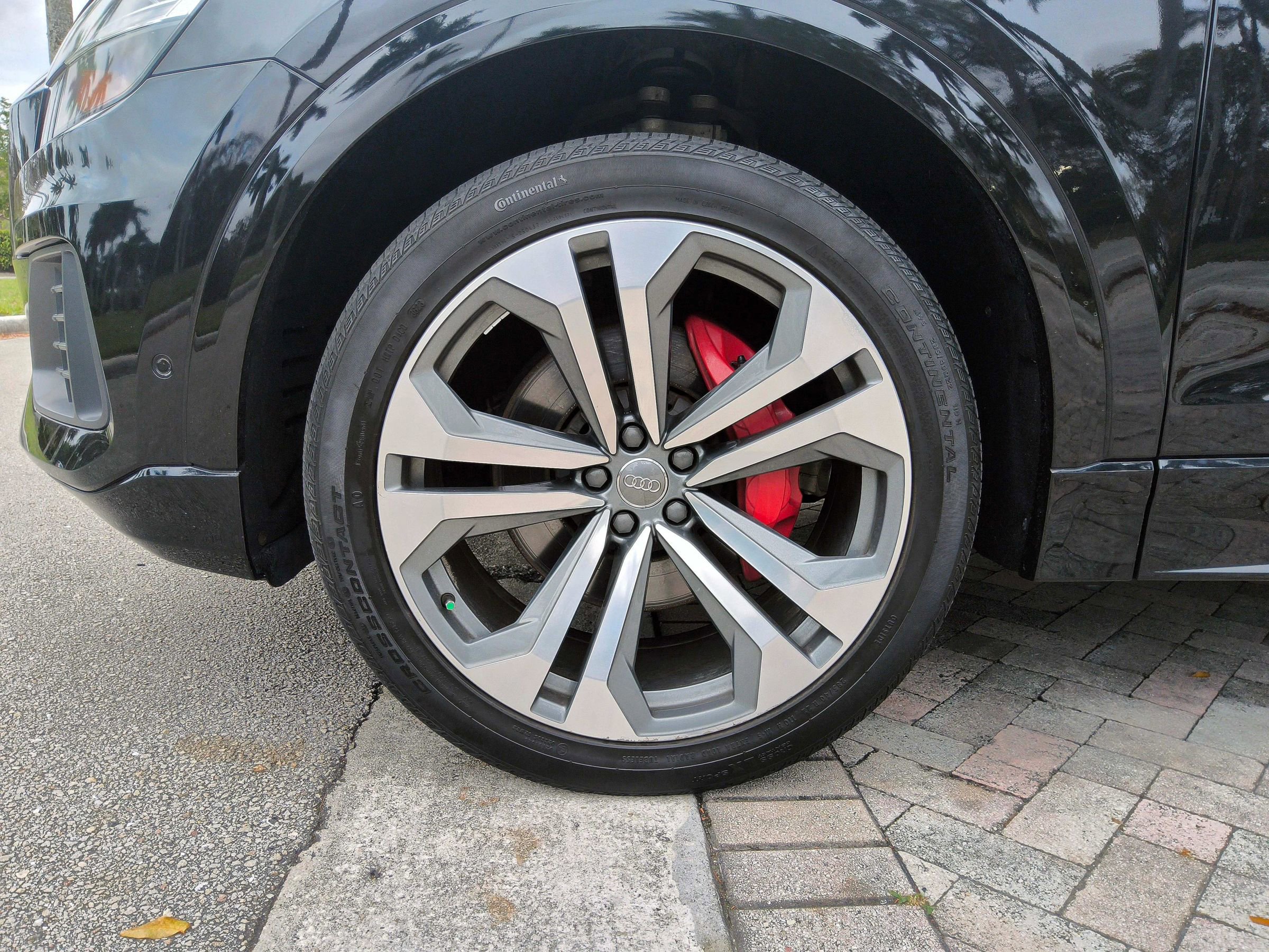 Used 2019 Audi Q8 Premium Plus AWD/4WD image 47
