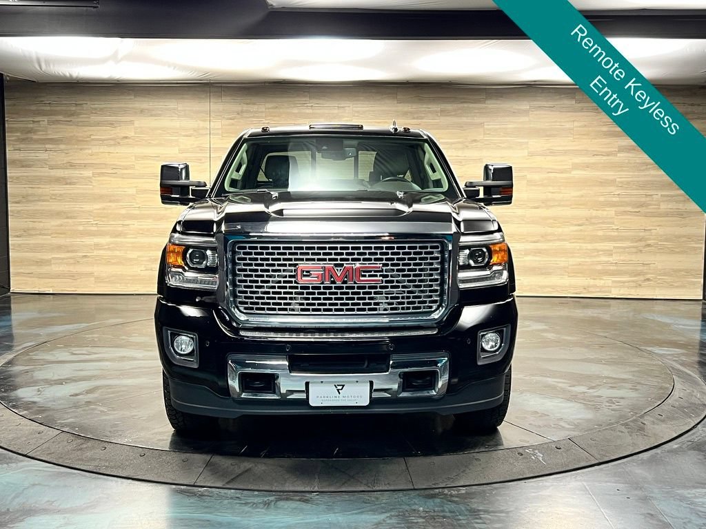 Used 2015 GMC Sierra 3500 Denali w/ Duramax Plus Package AWD/4WD image 9