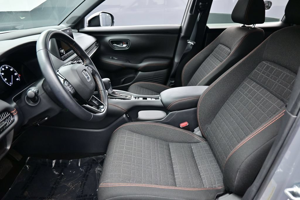 Used 2025 Honda HR-V Sport image 20