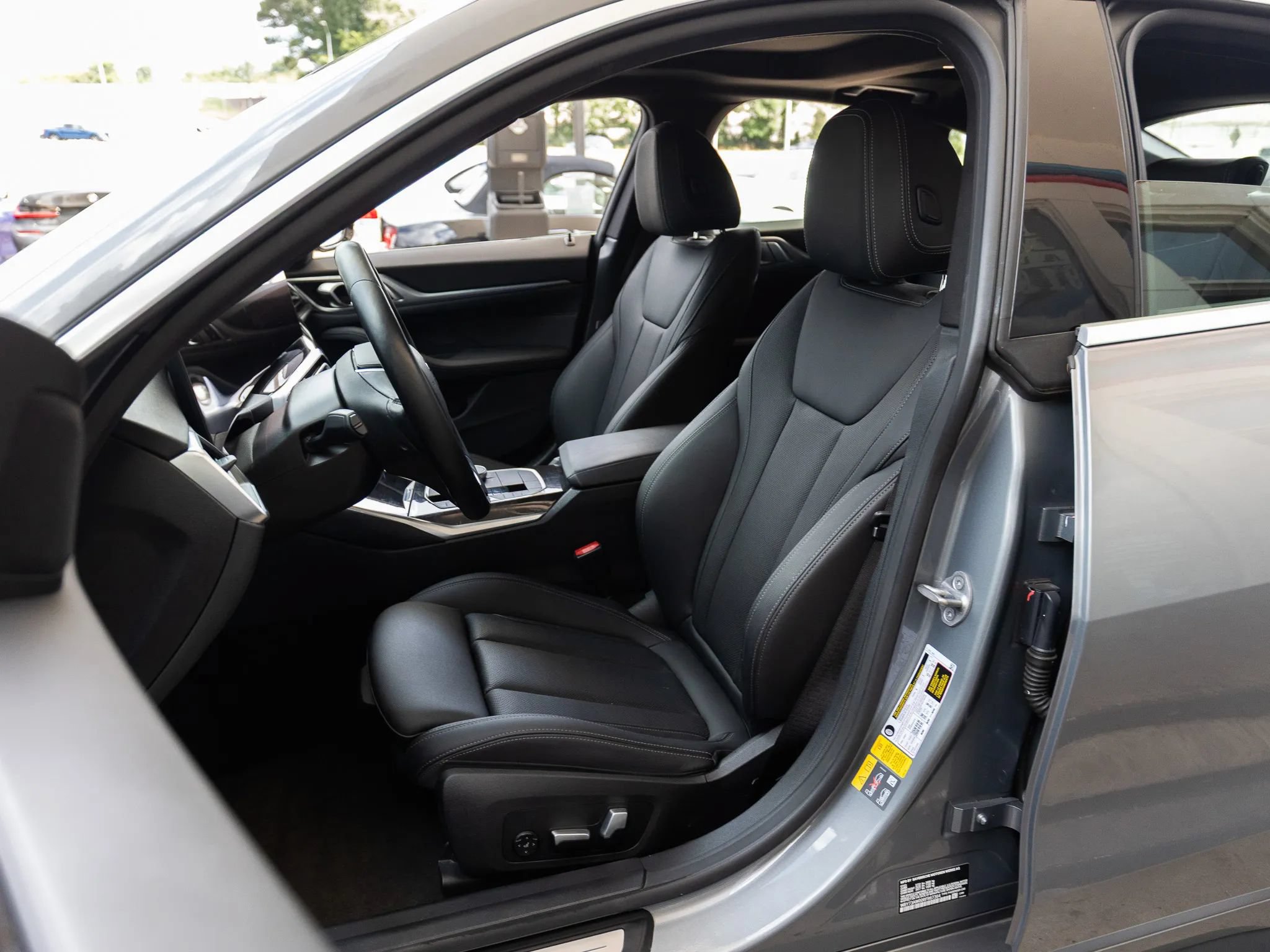 Used 2024 BMW i4 eDrive40 w/ Convenience Package RWD image 16