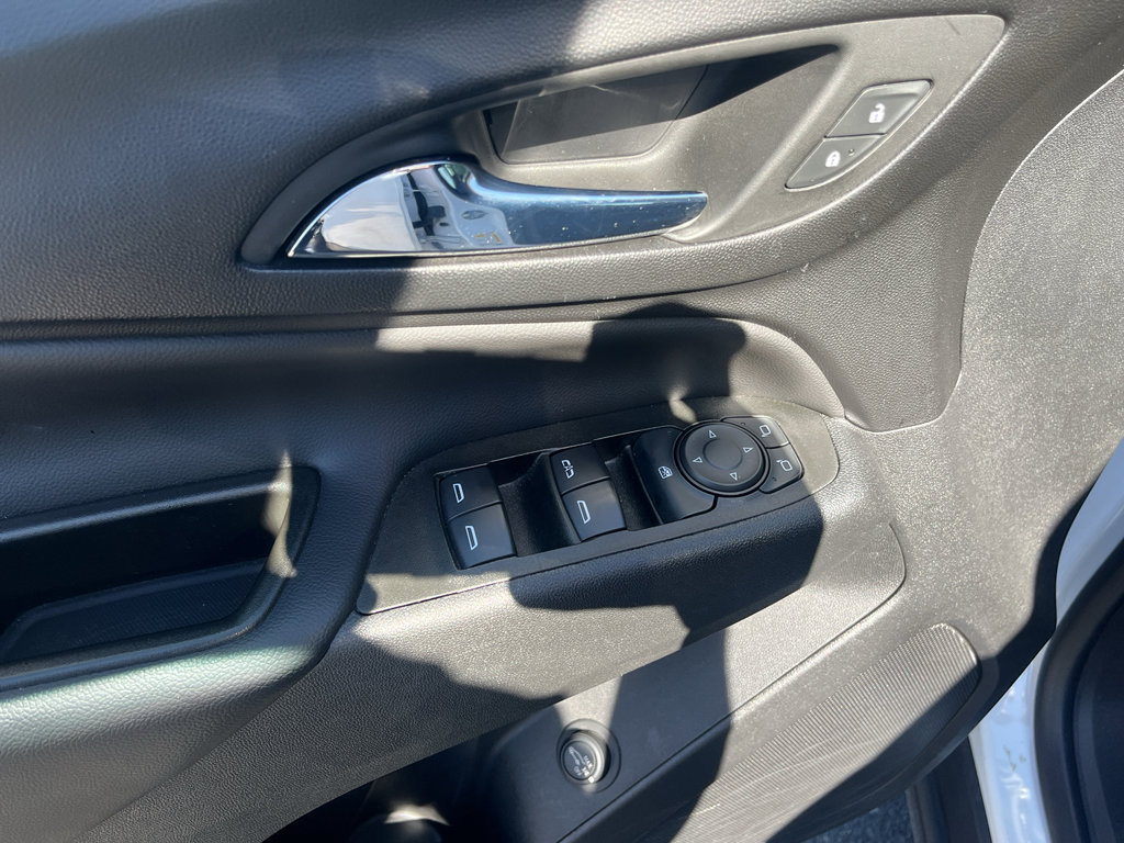 Used 2022 Chevrolet Equinox LT image 19