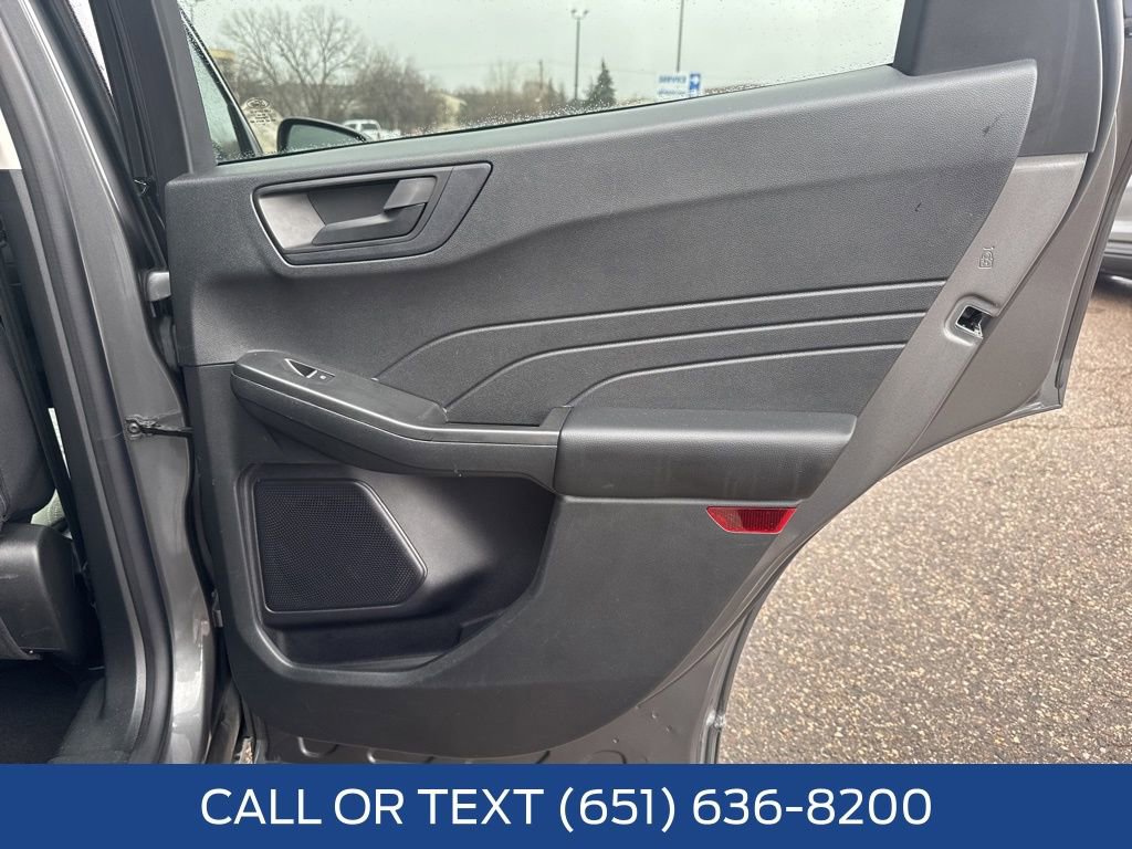 Used 2022 Ford Escape SE w/ Cold Weather Package image 34