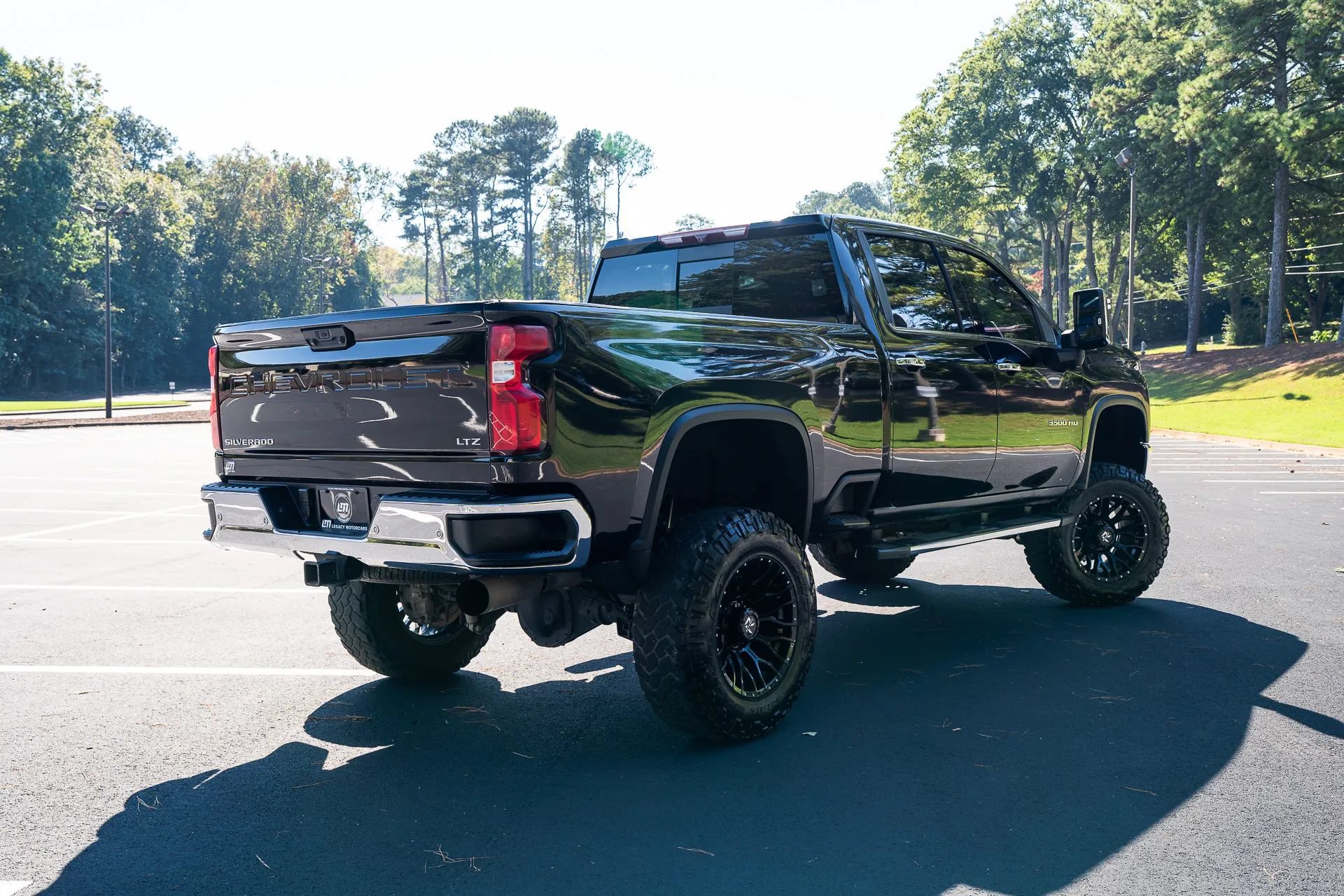 Used 2020 Chevrolet Silverado 3500 LTZ w/ LTZ Plus Package AWD/4WD image 2