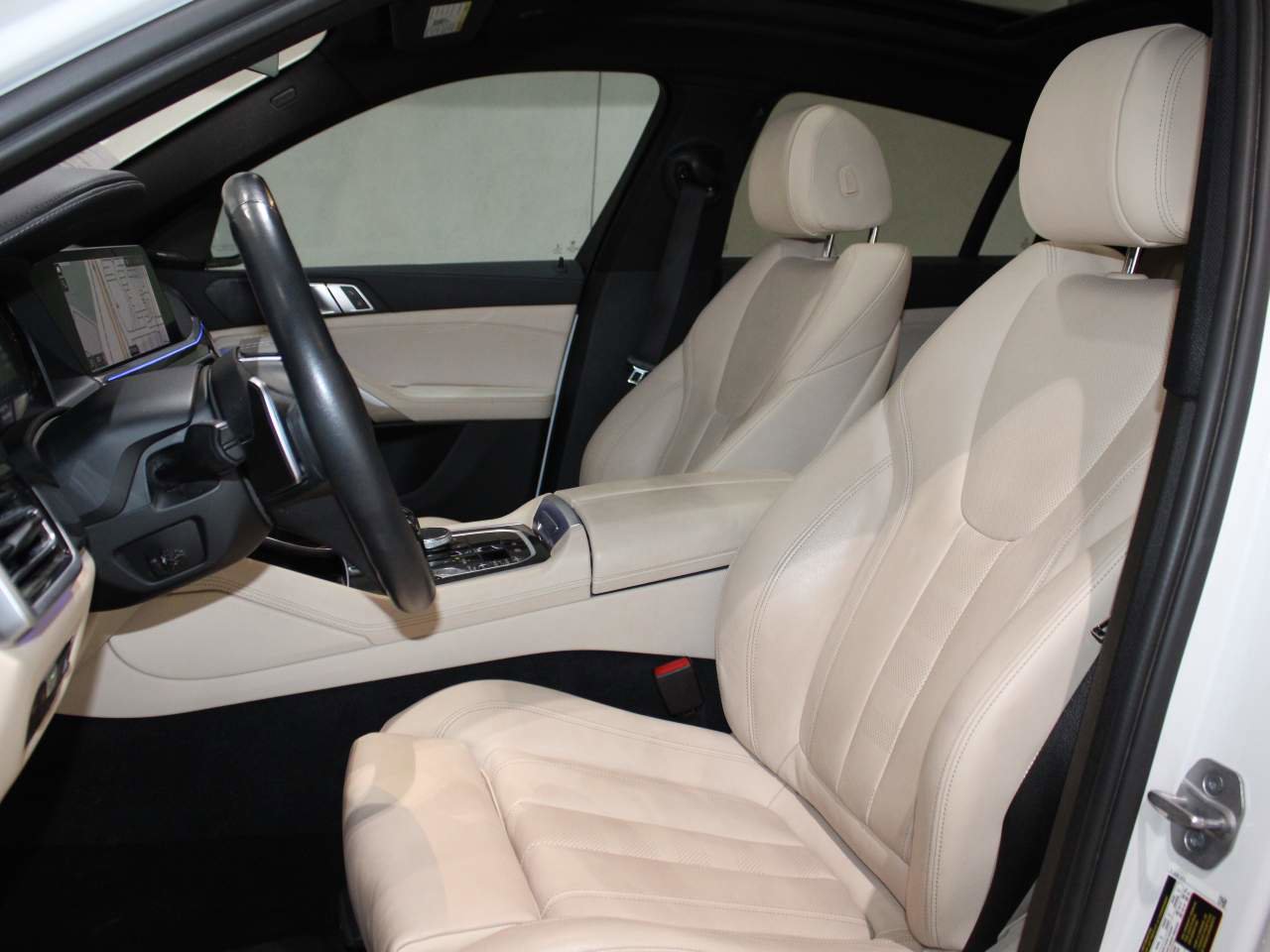 Used 2021 BMW X6 xDrive40i w/ Premium Package AWD/4WD image 13