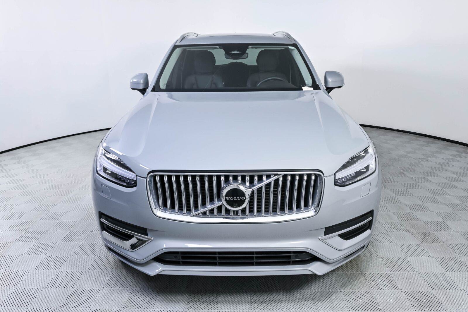 Certified 2024 Volvo XC90 T8 Plus w/ Protection Package Premier AWD/4WD image 36