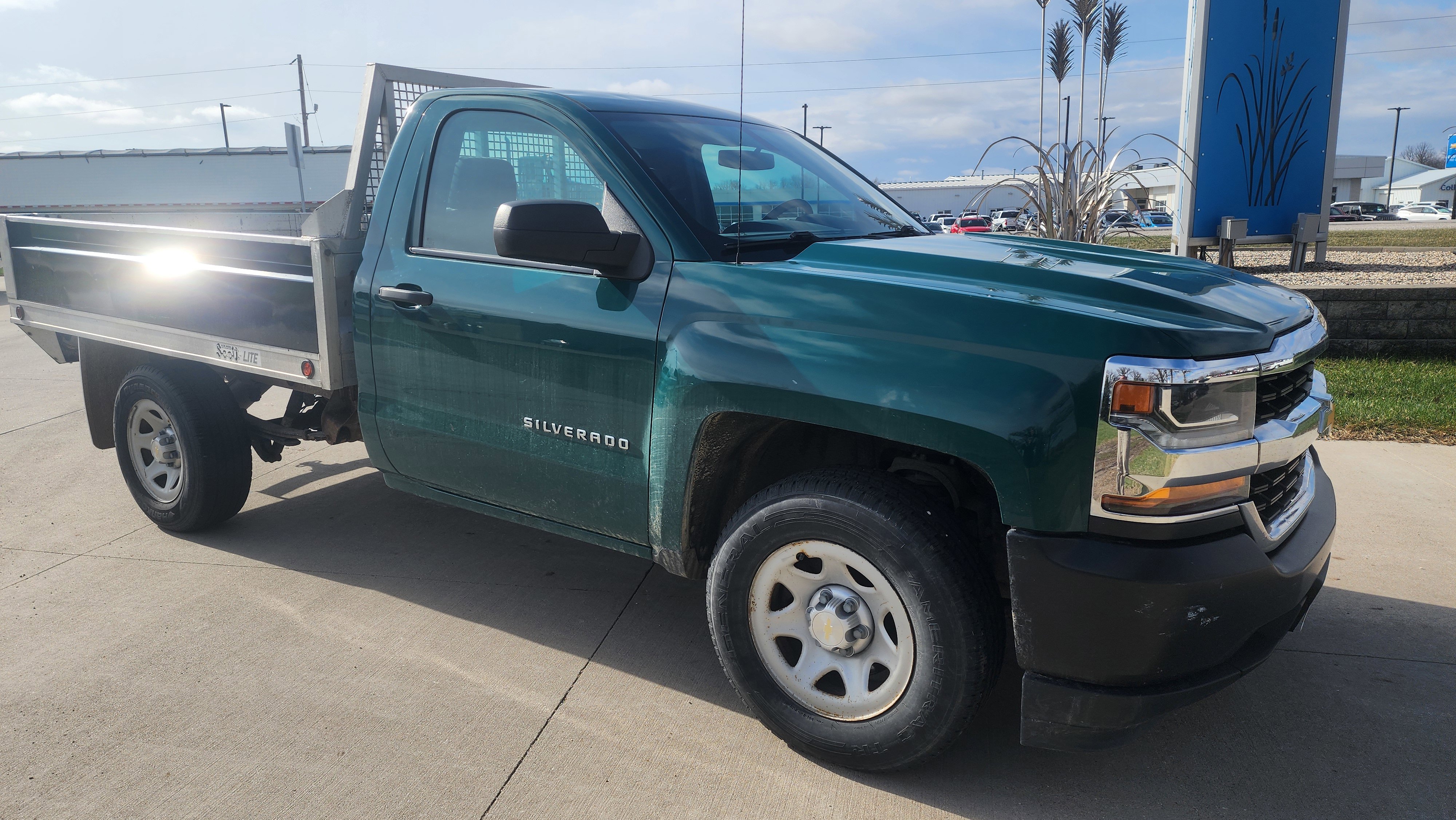 Used 2017 Chevrolet Silverado 1500 W/T image 3