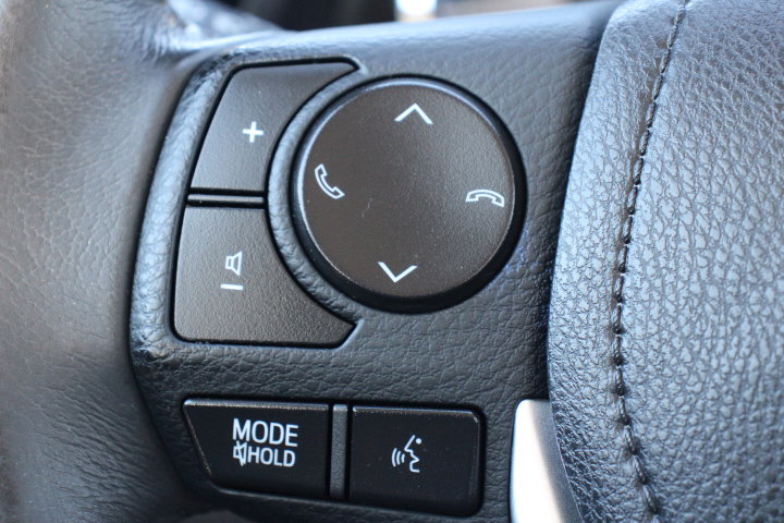 Used 2017 Toyota Corolla SE image 22