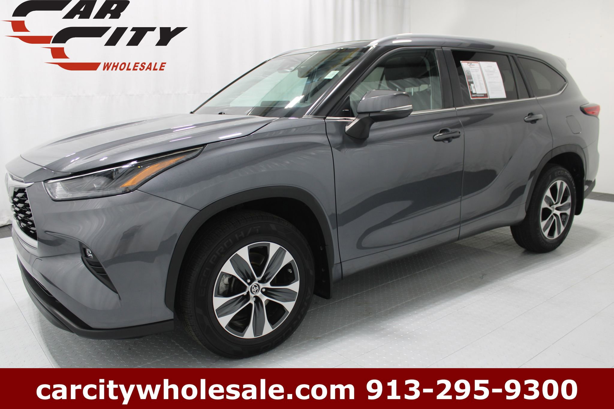 Used 2023 Toyota Highlander XLE